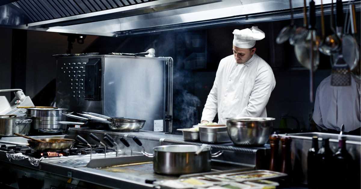 Learn how to choose a fryer for your commercial kitchen with these tips from Kingswood Leasing!